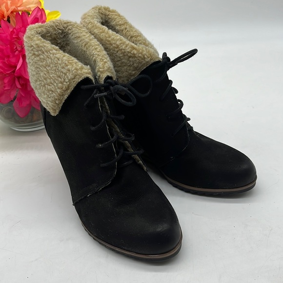 Caslon Black Suede Wedge Ankle Bootie with Faux fur lining Sz 10. BAB2516H - Picture 2 of 8